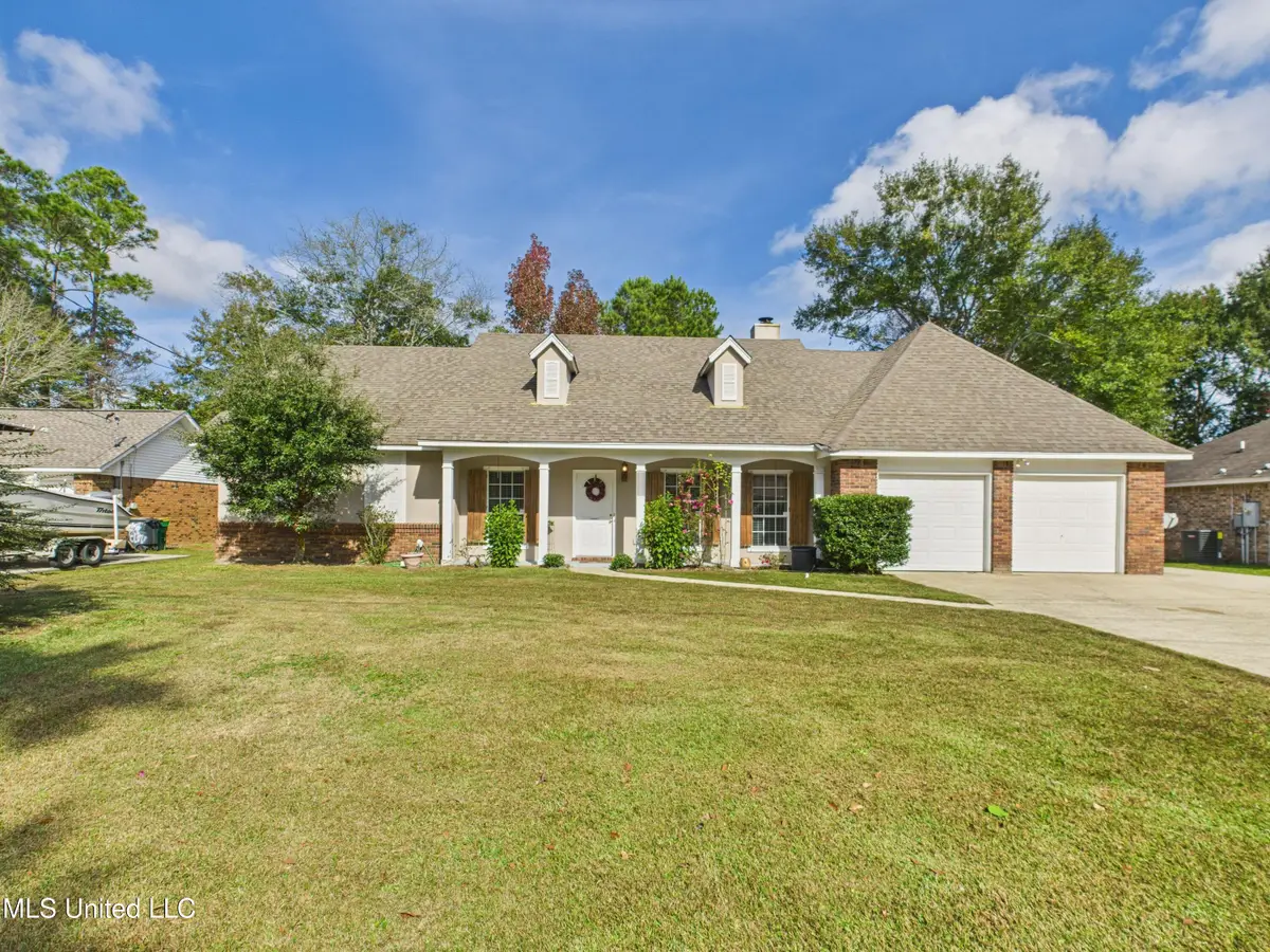 9220 Live Oak Avenue, Ocean Springs, MS 39564 - Image #1