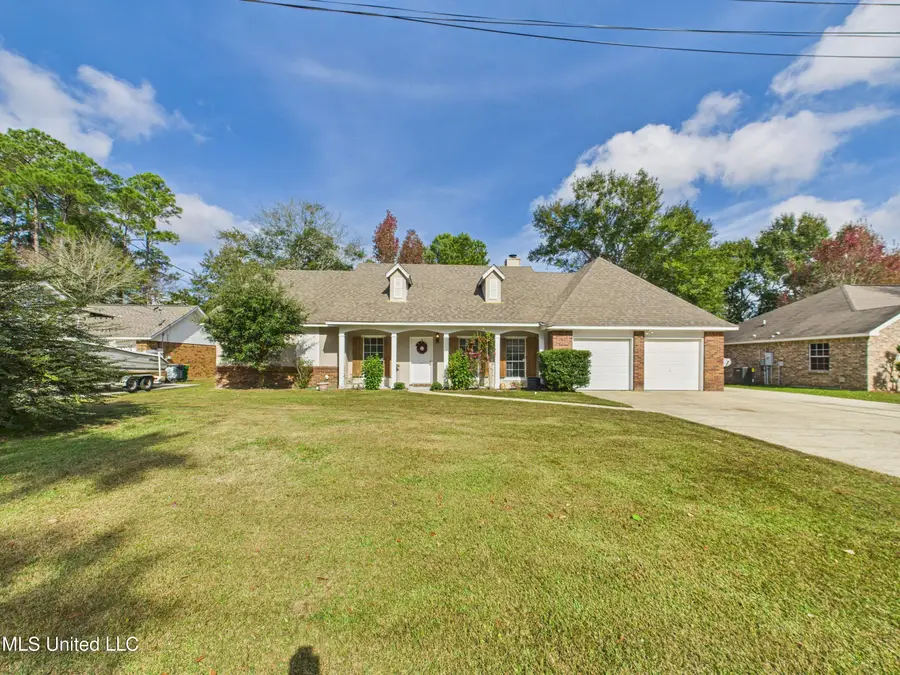9220 Live Oak Avenue, Ocean Springs, MS 39564 - Image #2
