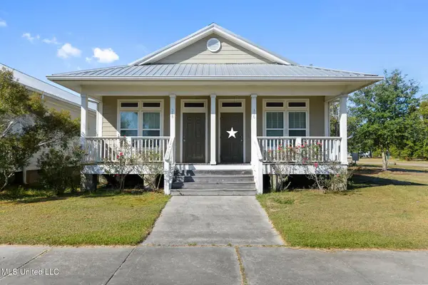 316 Saint Francis Street, Bay Saint Louis, MS 39520