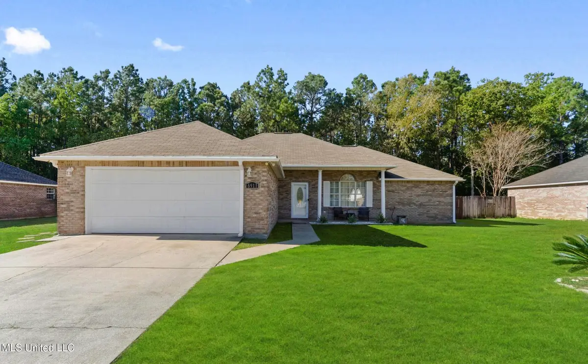 6911 S Pinehurst Drive, Ocean Springs, MS 39564 - Image #1
