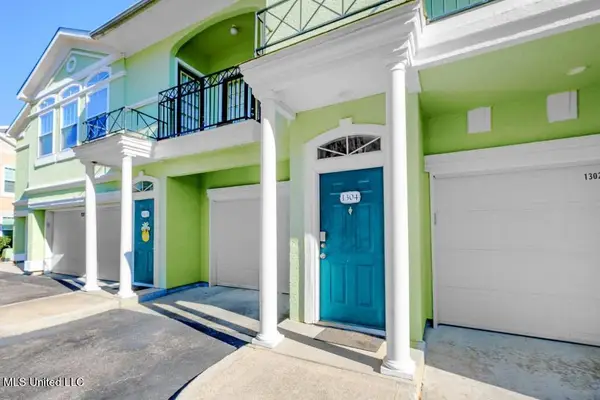 2252 Beach Drive, Gulfport, MS 39507