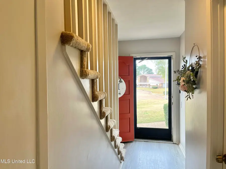 406 Lakebend Place, Brandon, MS 39042 - Image #3