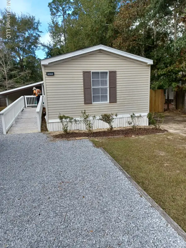 10771 Linohau Way, Diamondhead, MS 39525