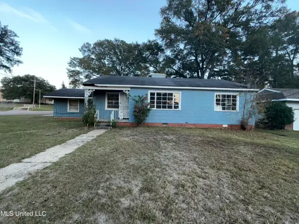 1004 Voorhees Avenue, Jackson, MS 39209