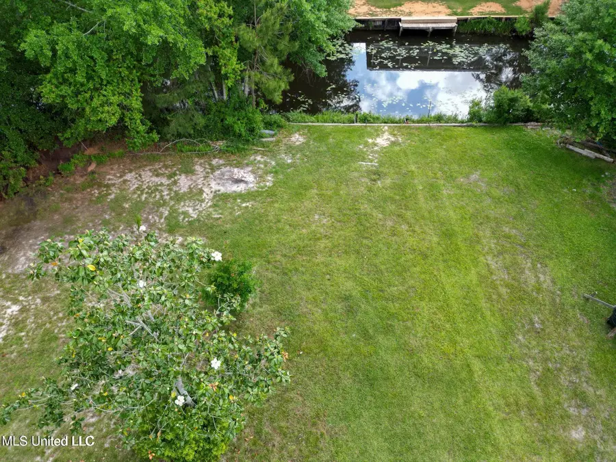 6027 Apache Drive, Kiln, MS 39556 - Image #2