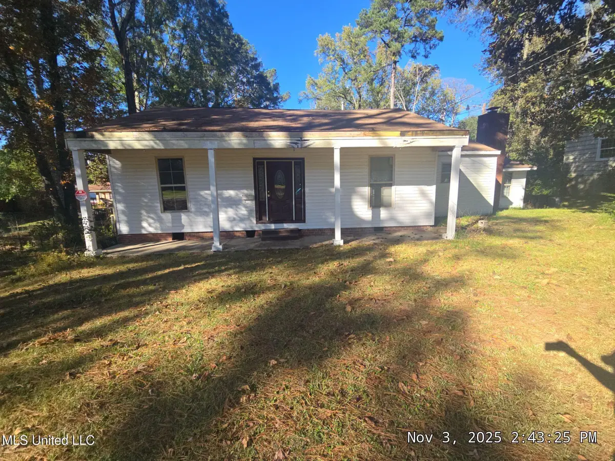 312 W Leavell Woods Drive, Jackson, MS 39212 - Image #1