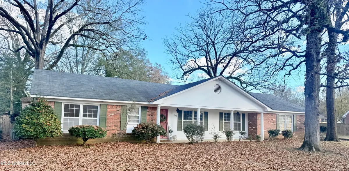 300 Oak Grove Drive, Grenada, MS 38901 - Image #1