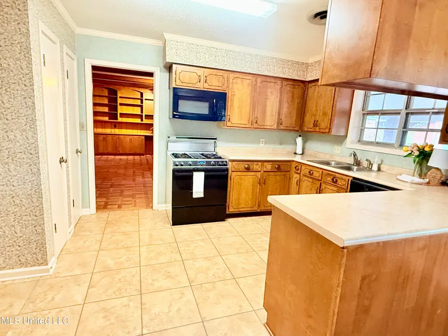 300 Oak Grove Drive, Grenada, MS 38901 - Image #3