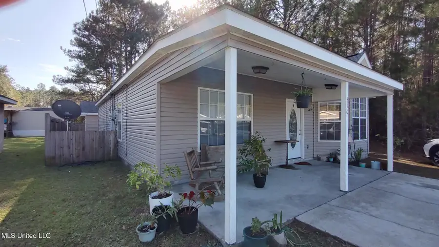 6101 E Quitman Street, Bay Saint Louis, MS 39520 - Image #2