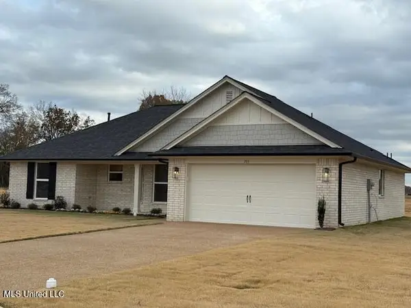 104 Red Bird Cove, Senatobia, MS 38668