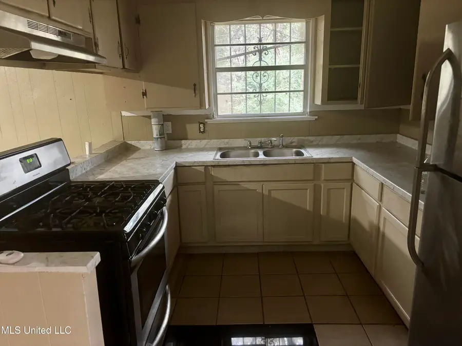 131 Queen Joanna Lane, Jackson, MS 39209 - Image #2