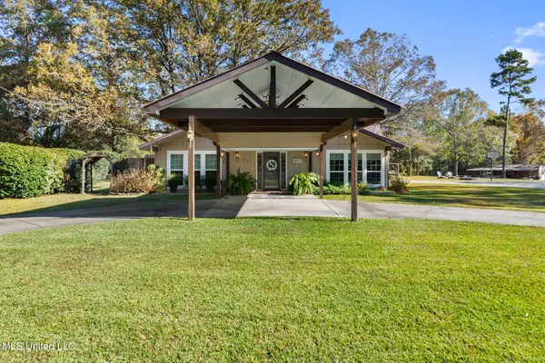 328 Rault Drive, Lumberton, MS 39455