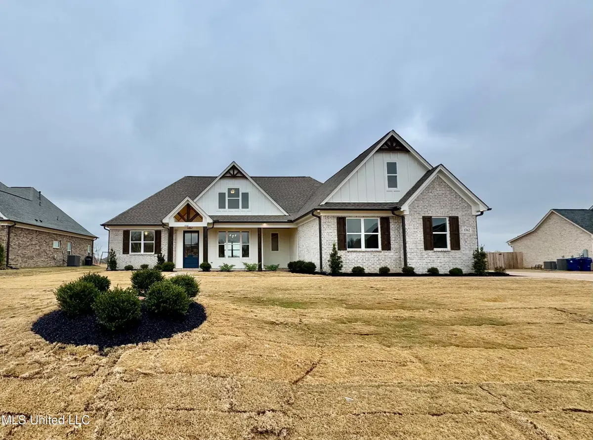 1762 Bakersfield Way, Nesbit, MS 38651 - Image #1