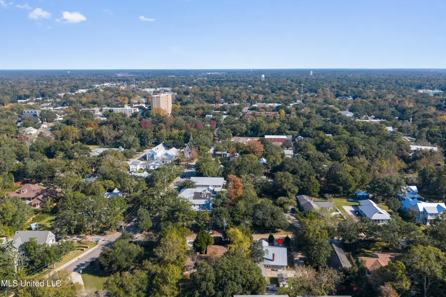 517 Martin Avenue, Ocean Springs, MS 39564 - Image #3