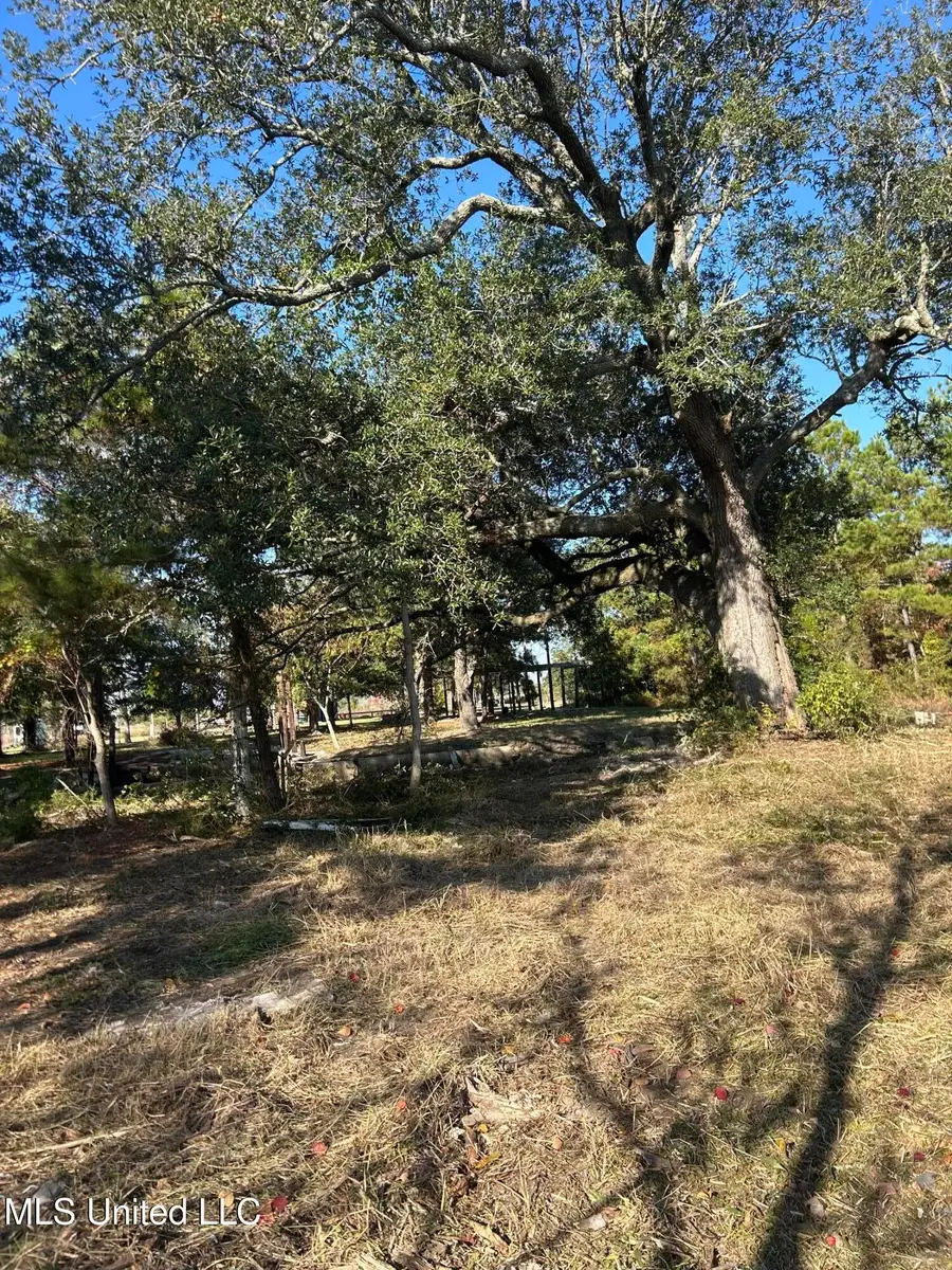 10066 E Gulf Road, Bay Saint Louis, MS 39520 - Image #3