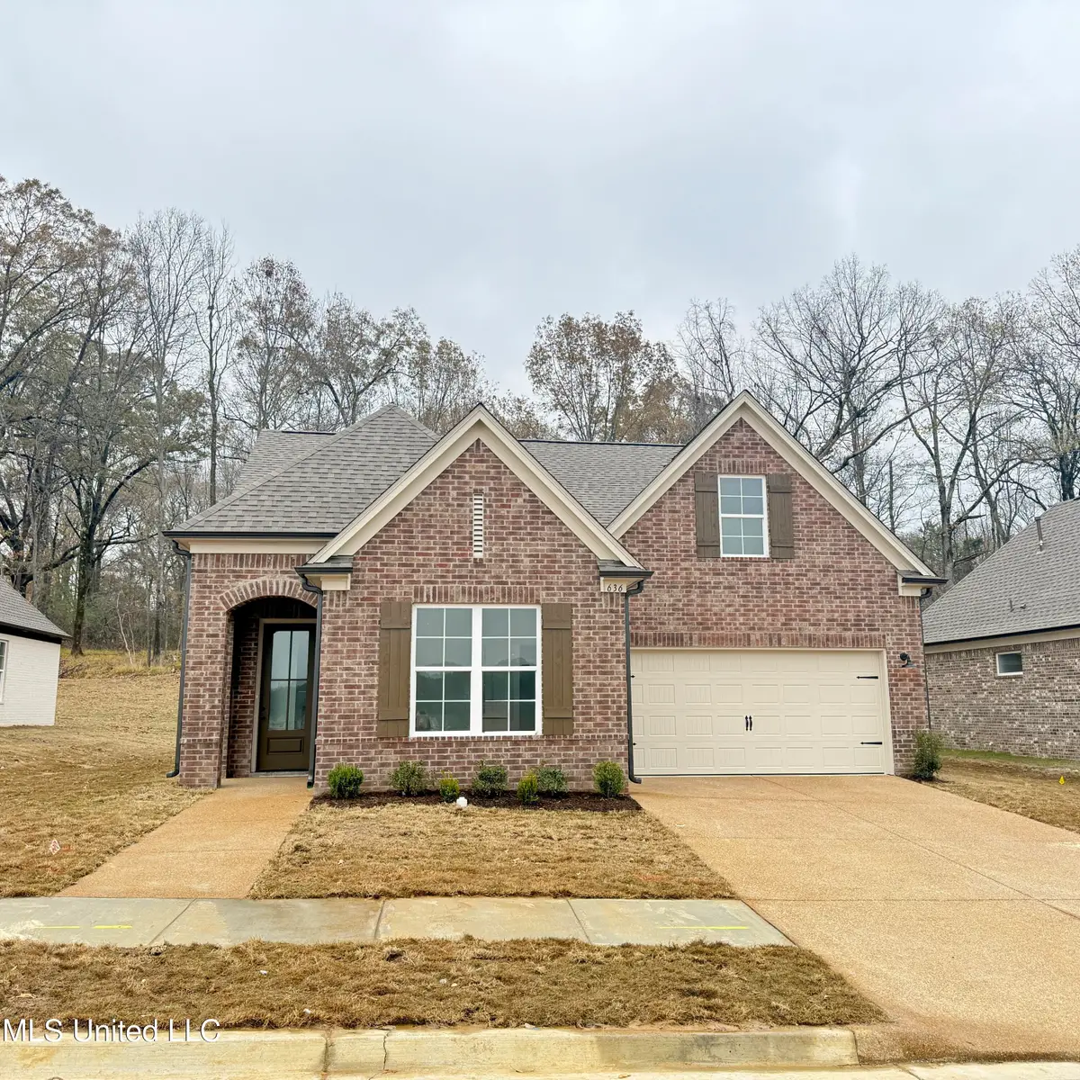 636 Tallahatchie Street, Nesbit, MS 38651 - Image #1