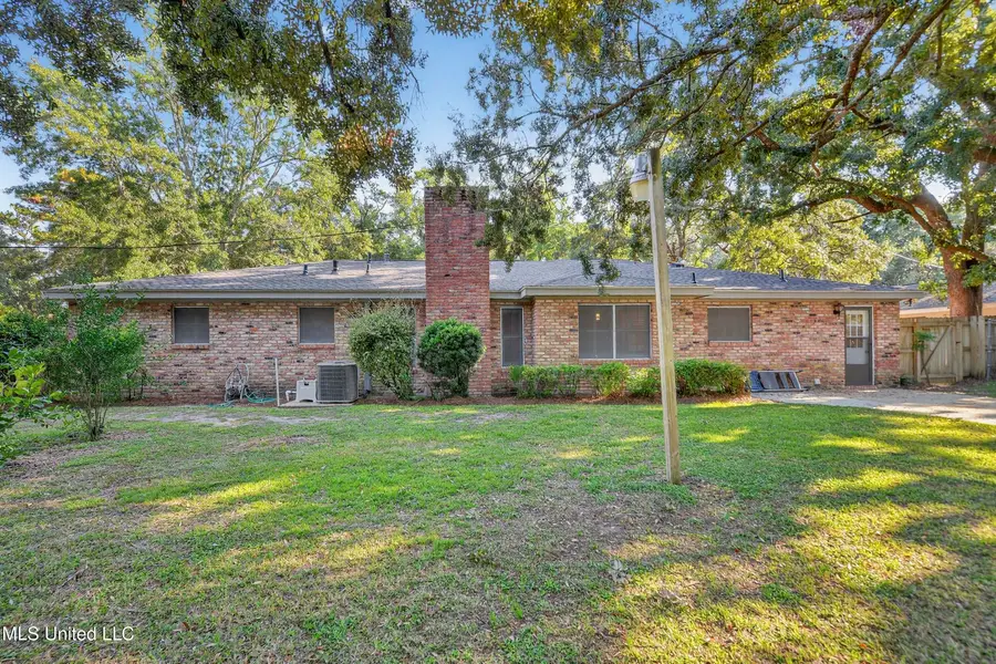 2560 Old Bay Road, Biloxi, MS 39531 - Image #3