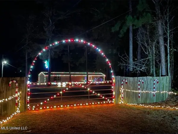 401 SW Montgomery Road, Summit, MS 39666