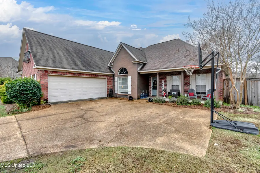 211 Crown Pointe Circle, Pearl, MS 39208 - Image #3