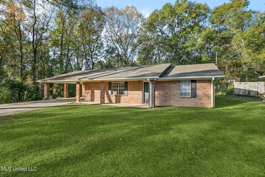 427 Lakeview Avenue, McComb, MS 39648 - Image #2