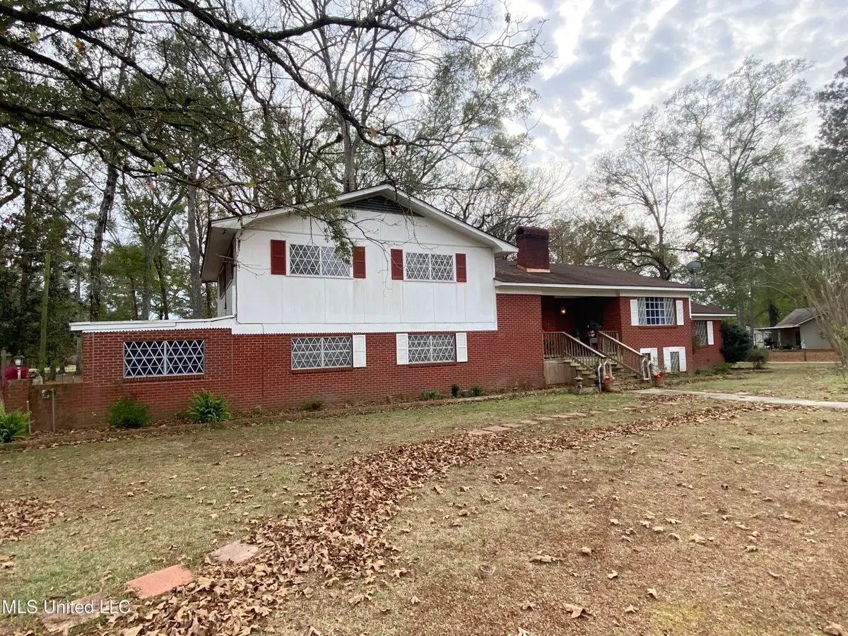557 W Mcpherson Drive, Monticello, MS 39654 - Image #1