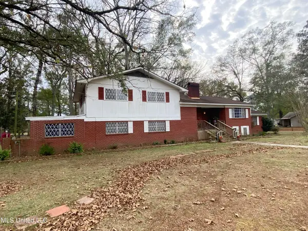 557 W Mcpherson Drive, Monticello, MS 39654