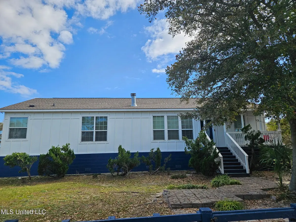 1514 Ellis Drive, Pass Christian, MS 39571 - Image #1