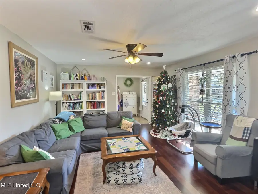 1400 Sussex Drive, Ocean Springs, MS 39564 - Image #3