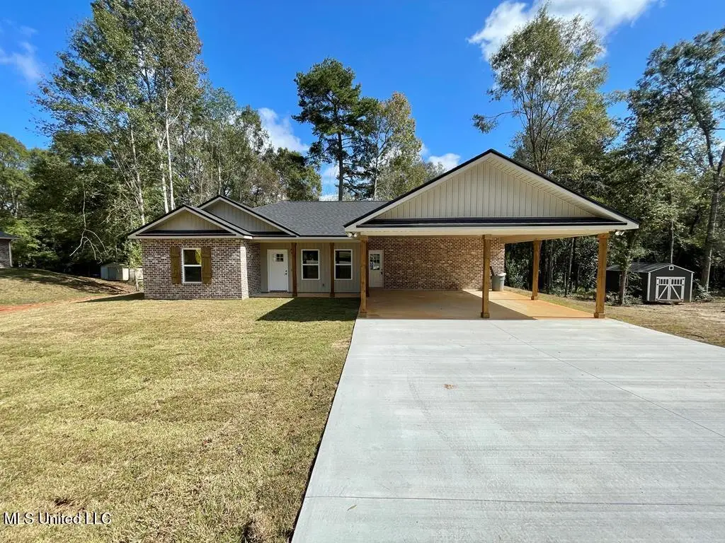 189 Stone Hollow Trace, Carriere, MS 39426 - Image #1