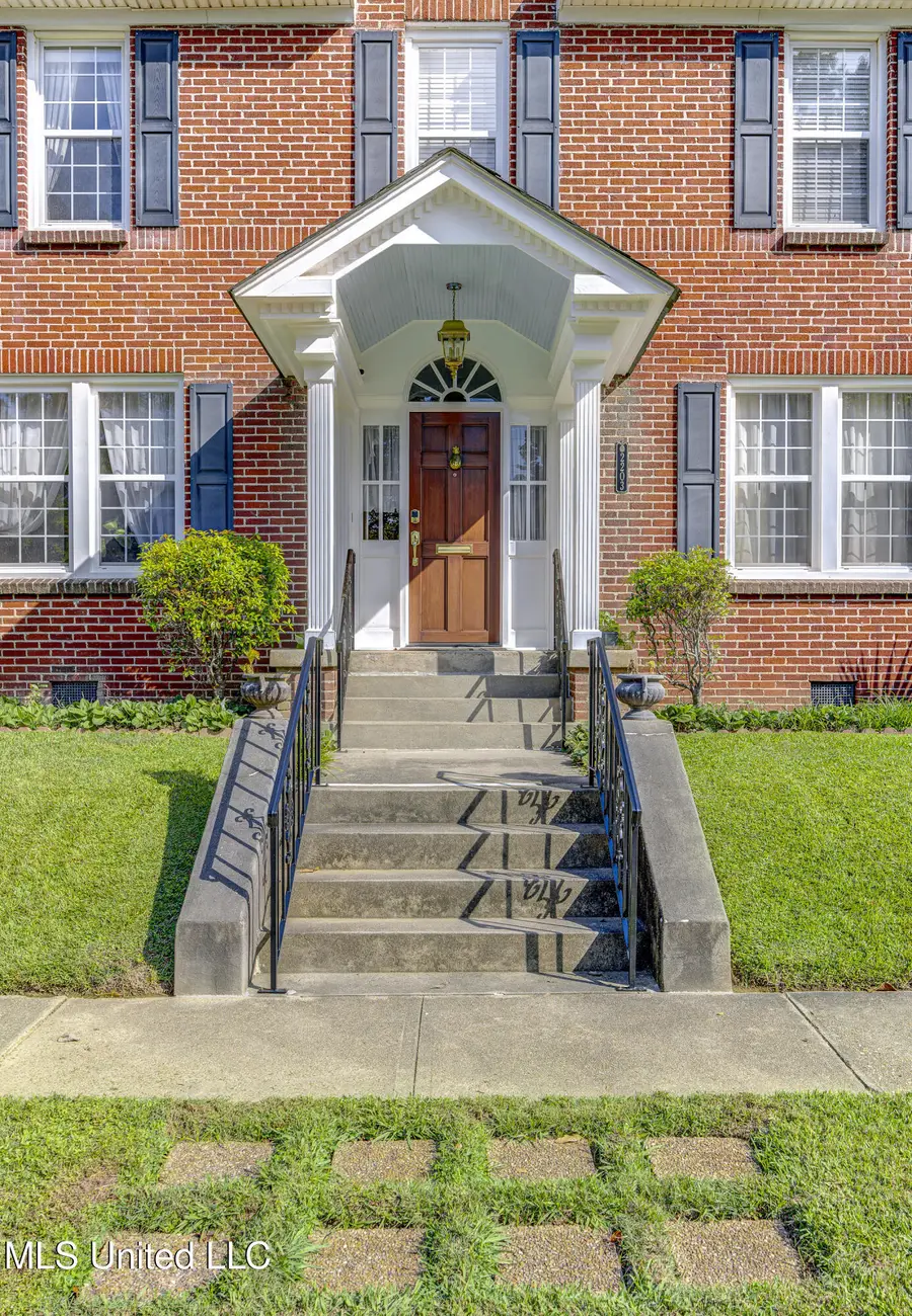 2203 Wilson Street, Vicksburg, MS 39180 - Image #2