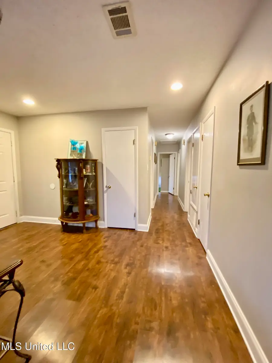 2112 Crestwood Drive, Picayune, MS 39466 - Image #3