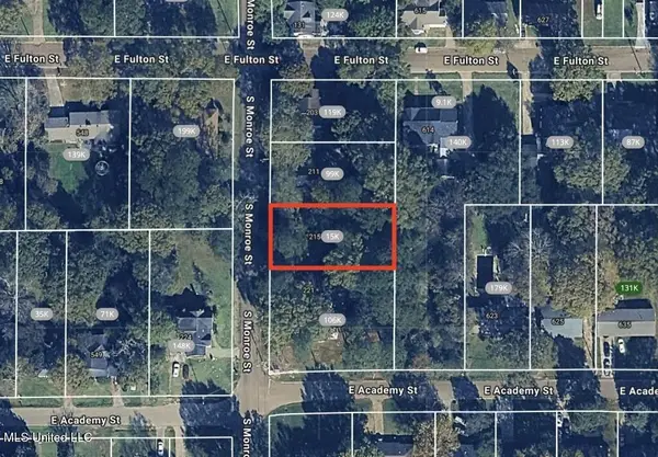 215 S Monroe Street, Canton, MS 39046