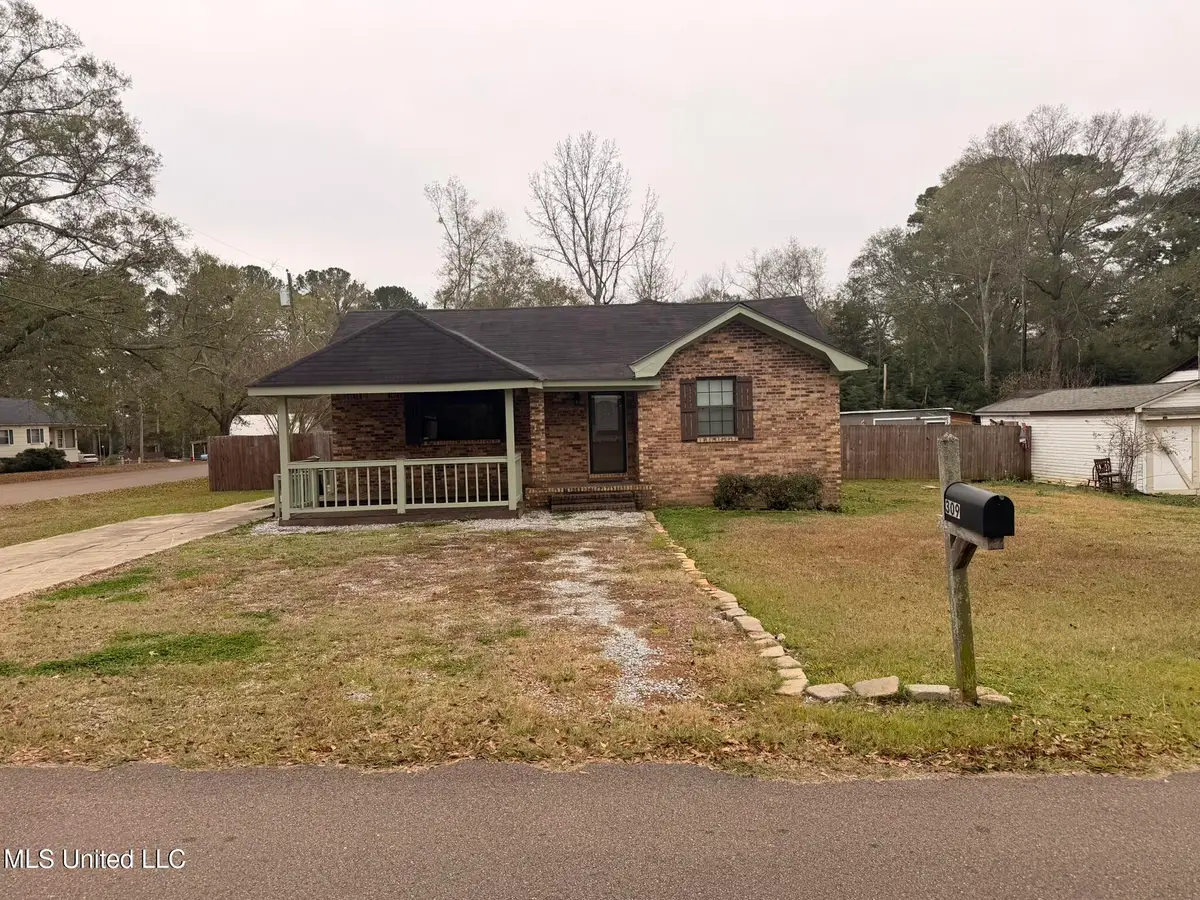 309 College Street, Carthage, MS 39051 - Image #1