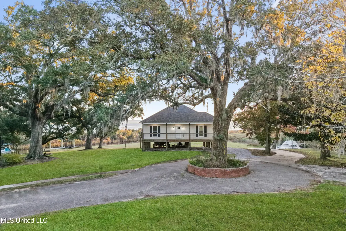 2100 Soundview Drive, Gautier, MS 39553 - Image #1