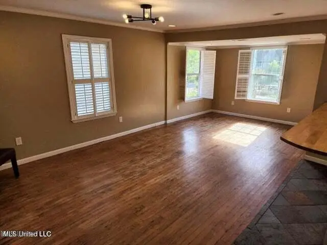 1912 10th Street, Pascagoula, MS 39567 - Image #2