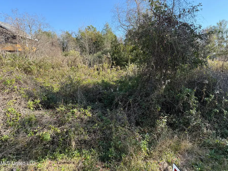 5906 Brittany Avenue, Biloxi, MS 39532 - Image #2