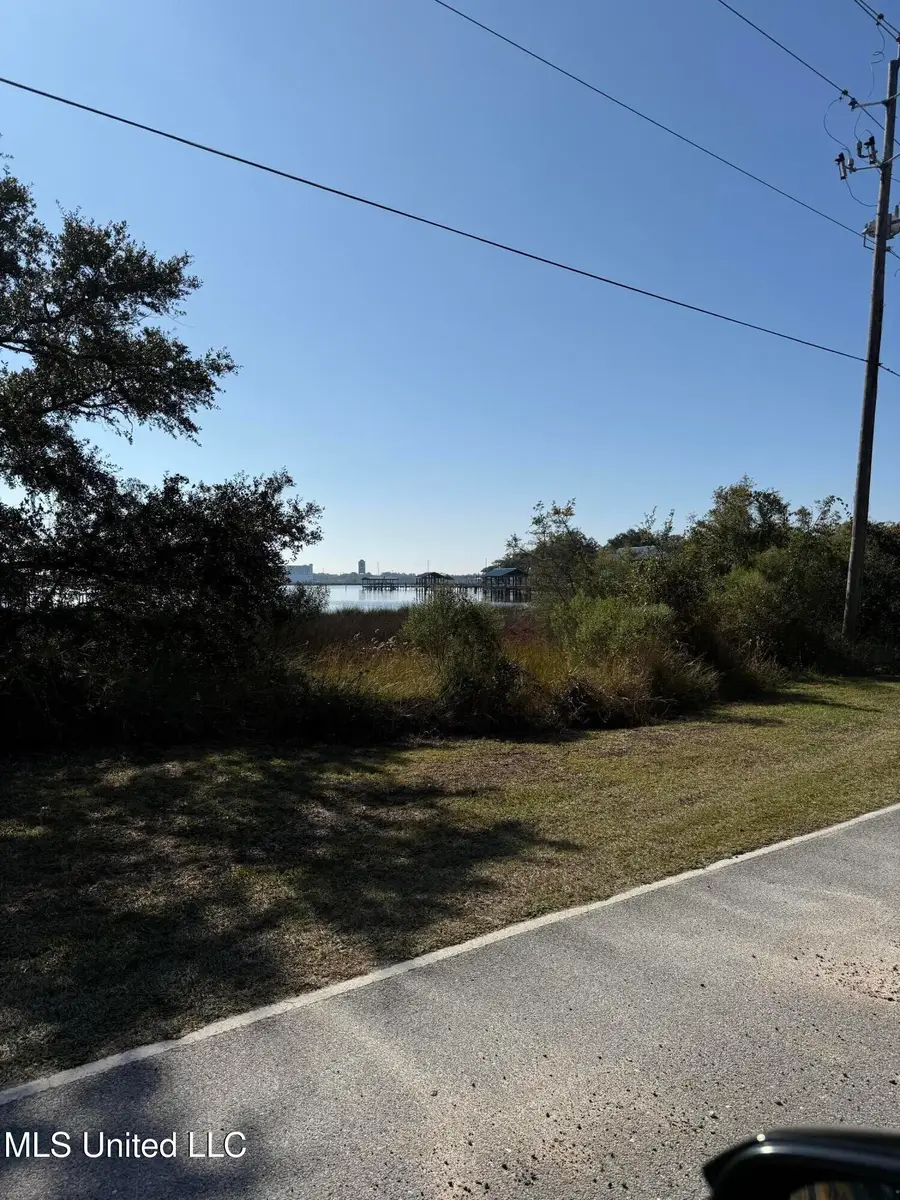 5906 Brittany Avenue, Biloxi, MS 39532 - Image #3
