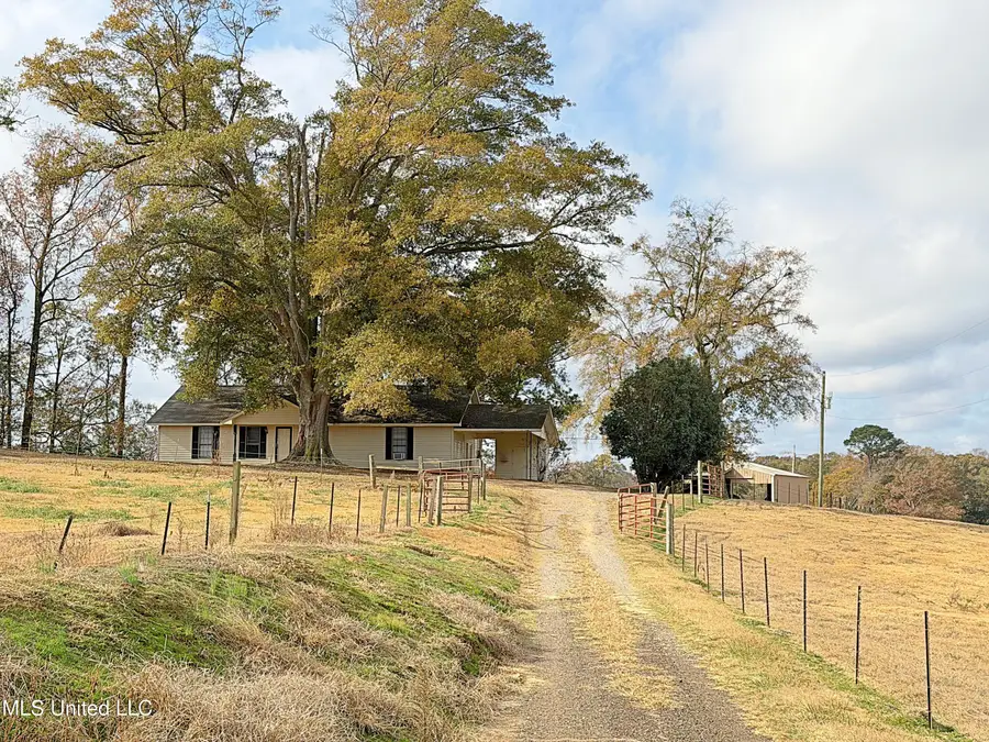 4011 Midway Road, Carthage, MS 39051 - Image #3