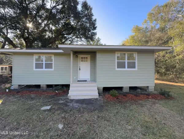 507 Dicks Street, Waveland, MS 39576