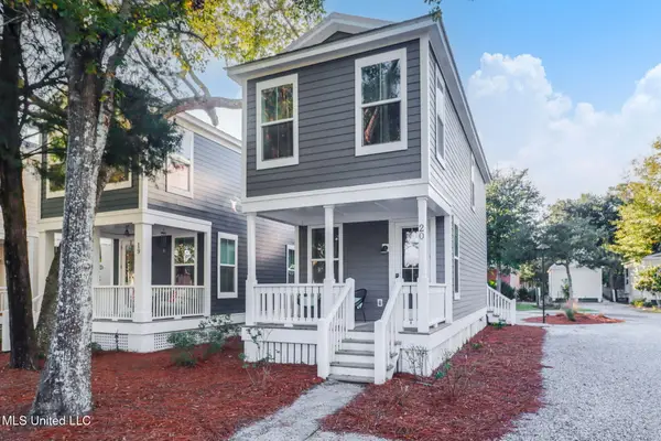 2207 Government Street, Ocean Springs, MS 39564