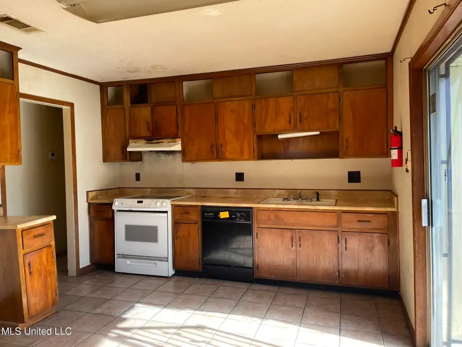 801 Shirley Drive, Gulfport, MS 39503 - Image #3