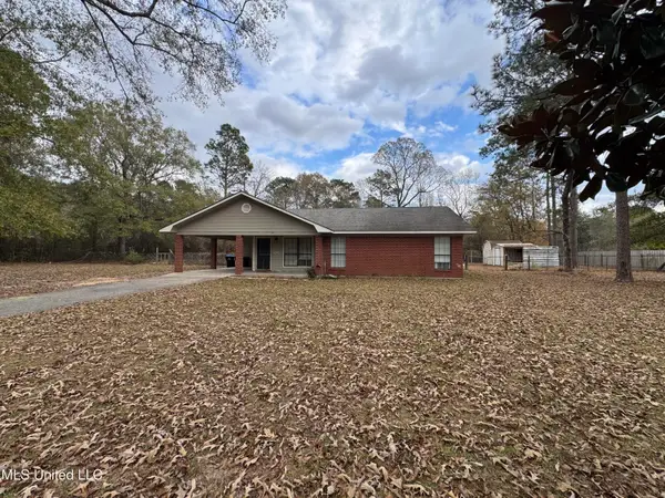 13 C Bond Road, Wiggins, MS 39577