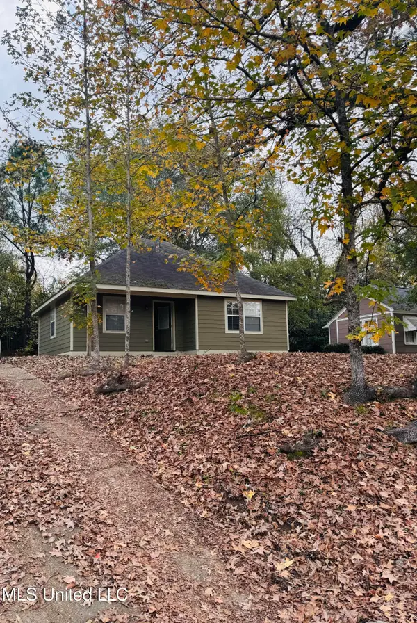 105 Melrose Avenue, Natchez, MS 39120