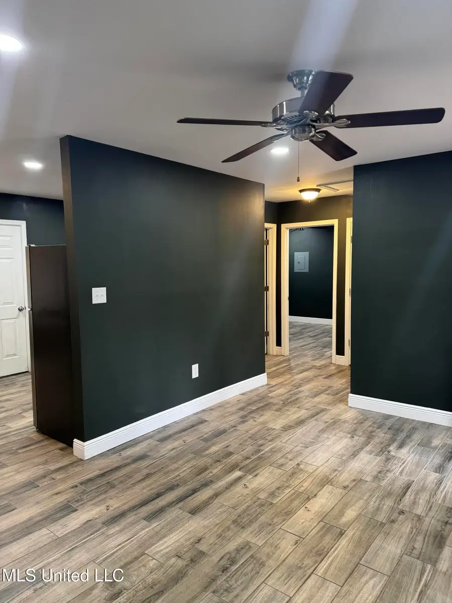 105 Melrose Avenue, Natchez, MS 39120 - Image #2