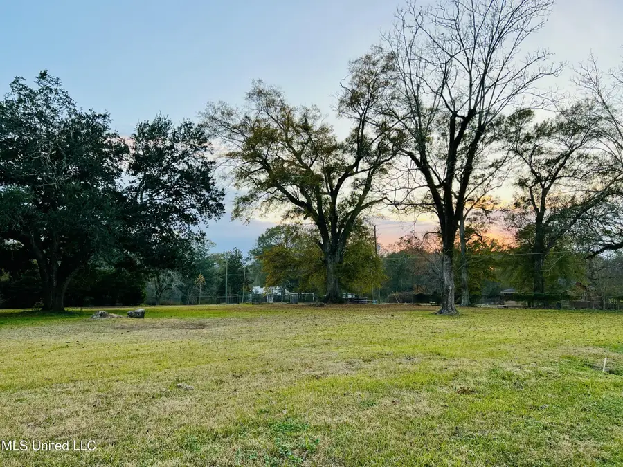 174 Victory Road, Laurel, MS 39443 - Image #3