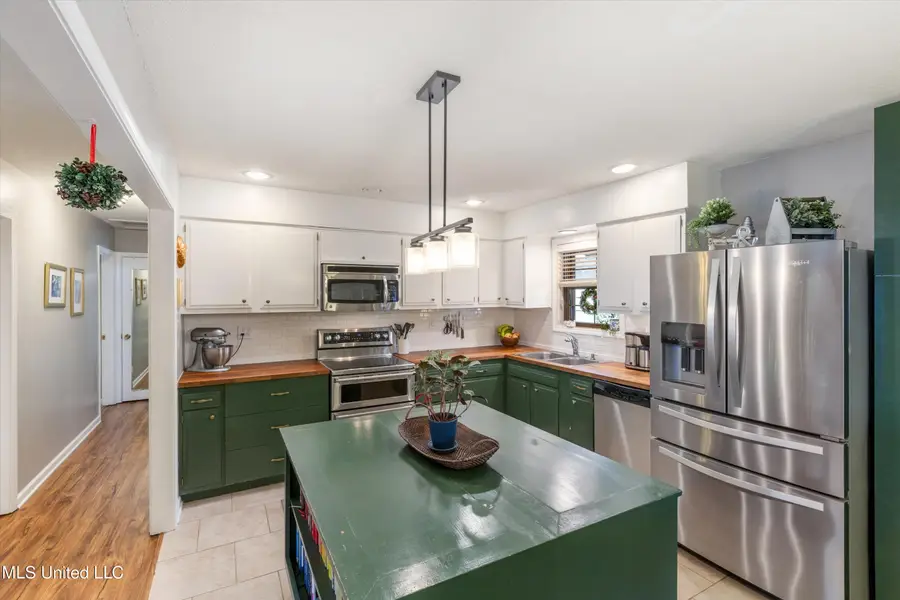 7697 Coral Hills Cove, Southaven, MS 38671 - Image #3