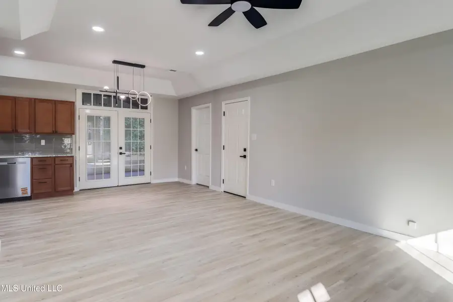 5709 Meadowview Drive, Moss Point, MS 39562 - Image #2