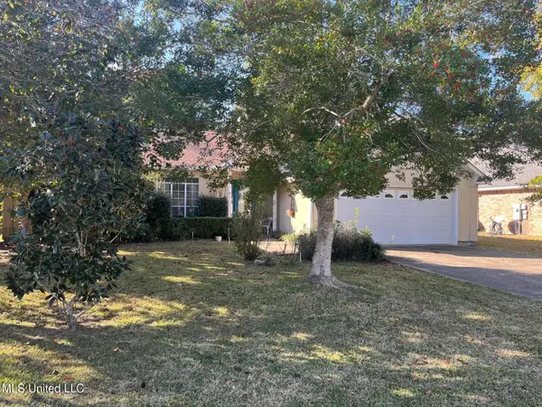 3717 Tangerine Street, Ocean Springs, MS 39564