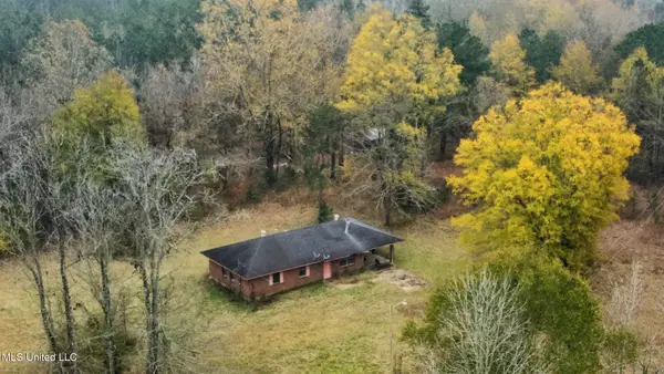 564 Virgin Mary Road, Camden, MS 39045