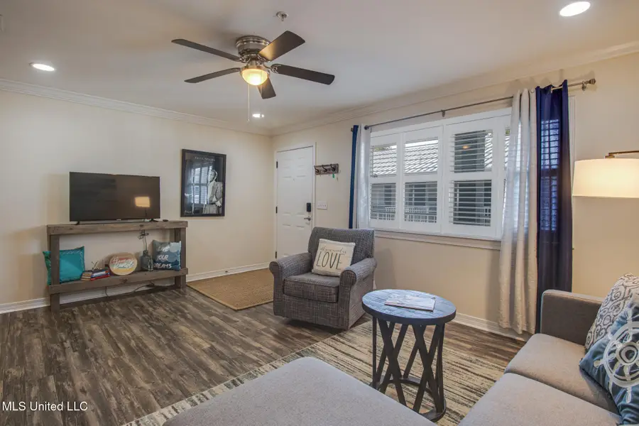 1282 Beach Boulevard, Biloxi, MS 39530 - Image #3